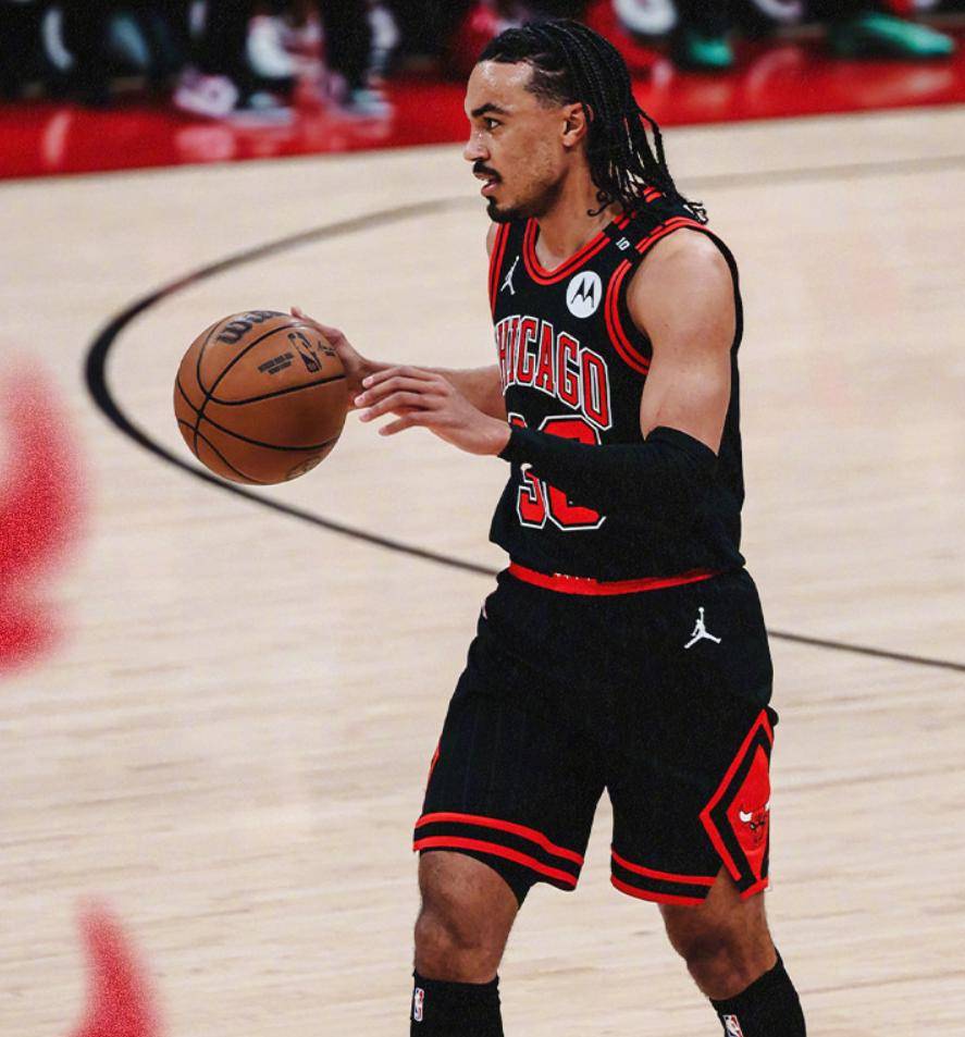 开云网页版-Ming在公牛比赛中领先优势明显，爆冷引发热议！-开云网页版