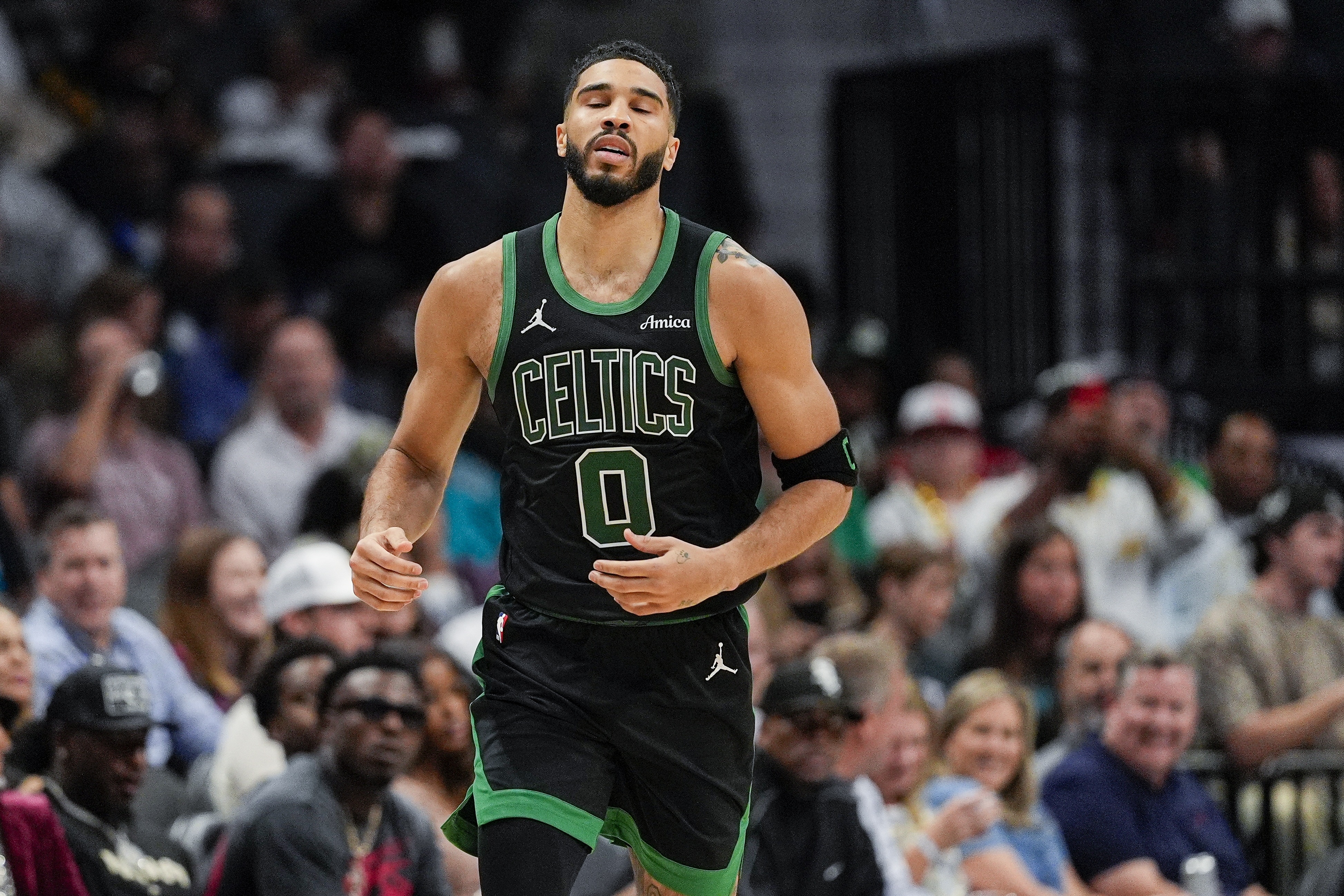 开云官方在线入口-巴塞罗那带队取胜！，塔图姆重要时刻反败为胜引发球迷热议的简单介绍-开云官方在线入口