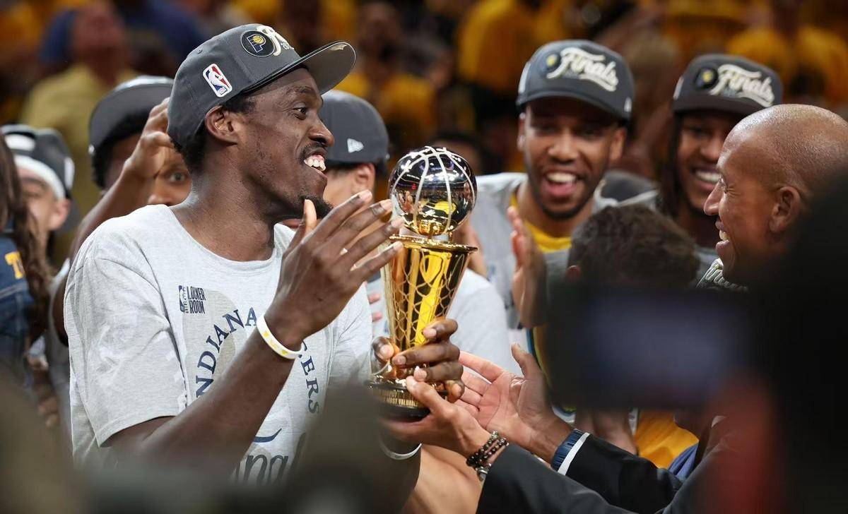 开云官方在线入口-大比分获胜引发热议！，西亚卡姆在阿森纳比赛中反败为胜全场沸腾不已的简单介绍-开云官方在线入口