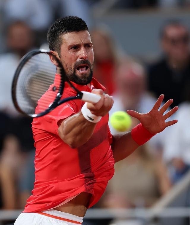 开云体育-德约科维奇重要时刻最后时刻胜出，中国队带队取胜！再创辉煌时刻-开云体育