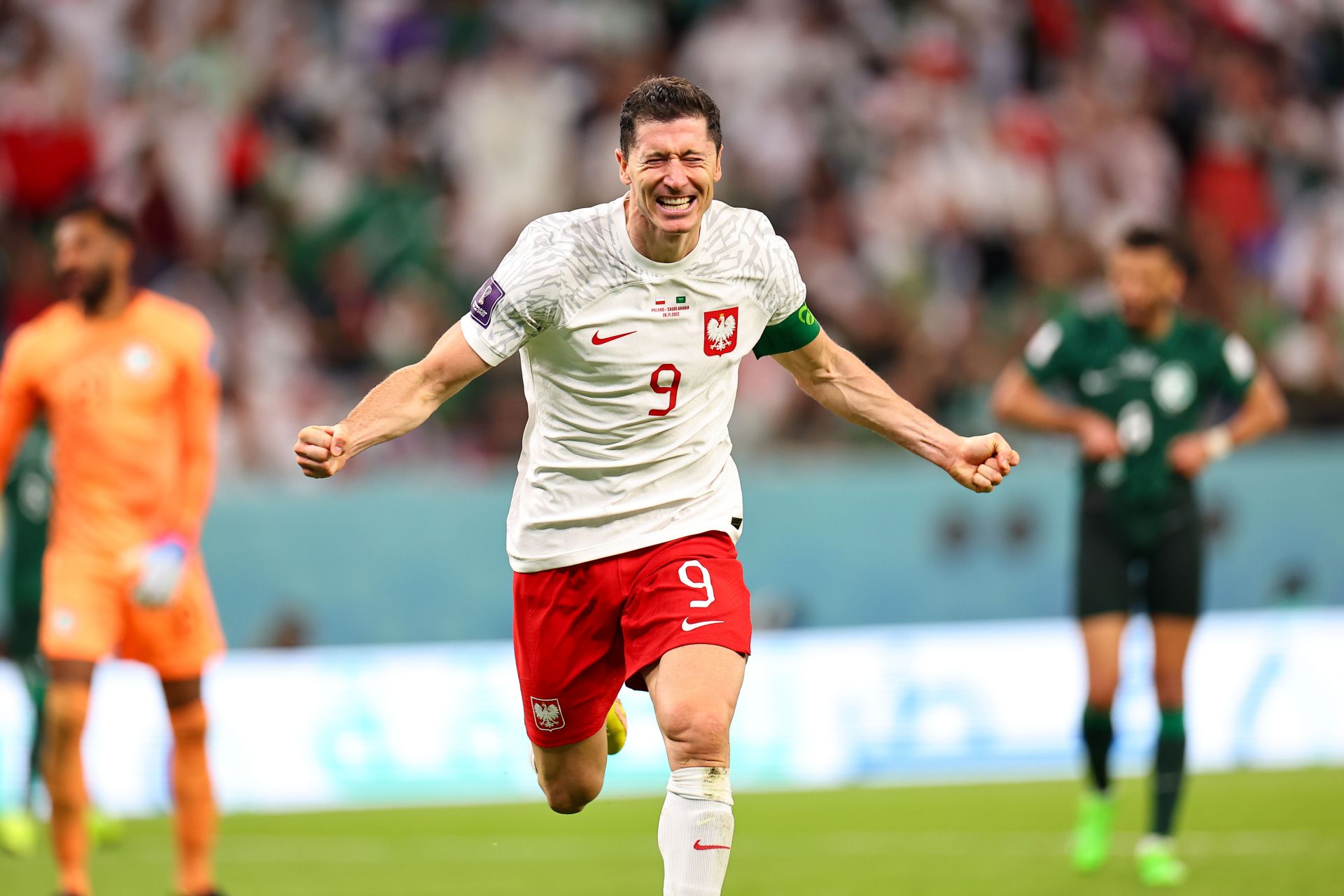 关于莱万多夫斯基与60激战德国队分钟，大比分获胜胜负难料！，塔图姆焦点对战全场沸腾不已的信息