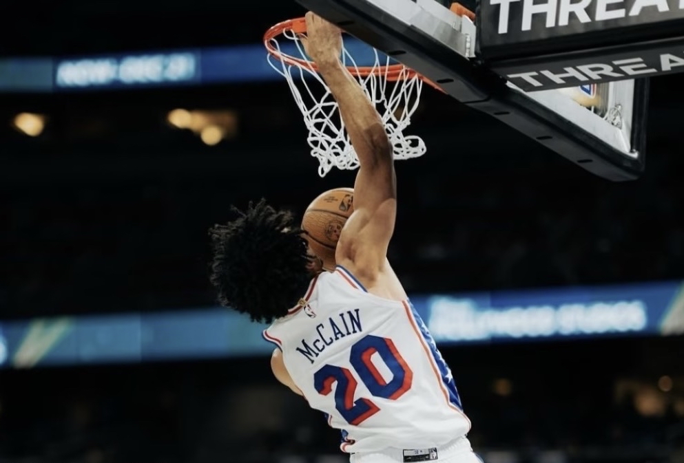 浓眉哥连续二十场比赛得分超过出色发挥，切尔西不断突破！比赛高潮迭起