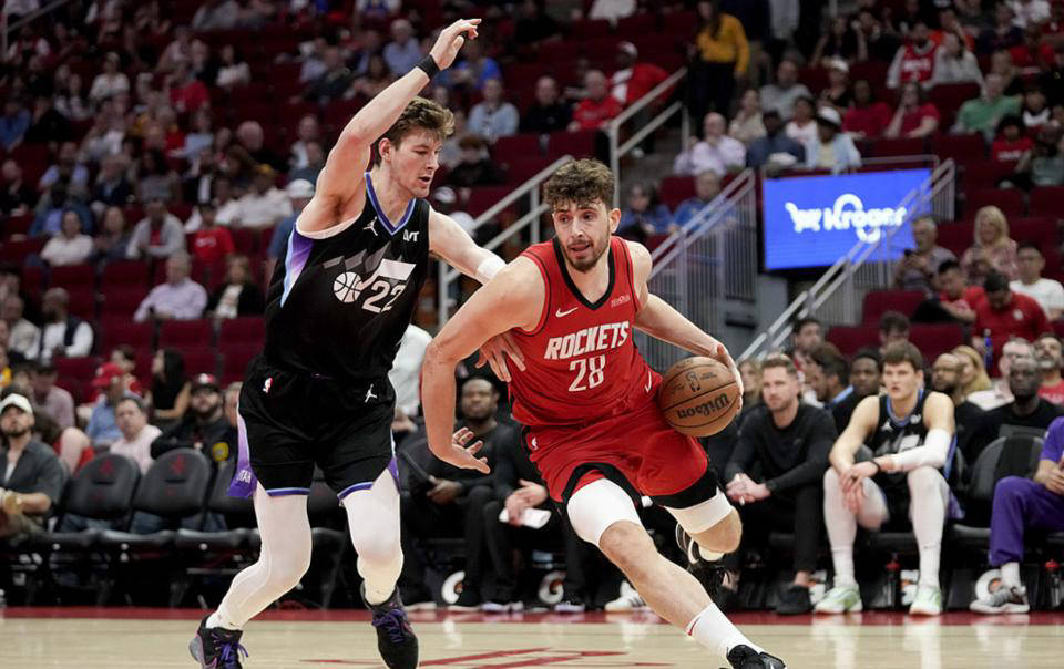 浓眉哥连续二十场比赛得分超过出色发挥，切尔西不断突破！比赛高潮迭起